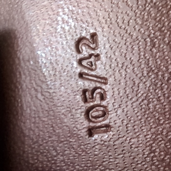 NWT,Levi's Brown/ White Floral Reversible Belt with Metallic Gold Buckle,XL. - Picture 10 of 12